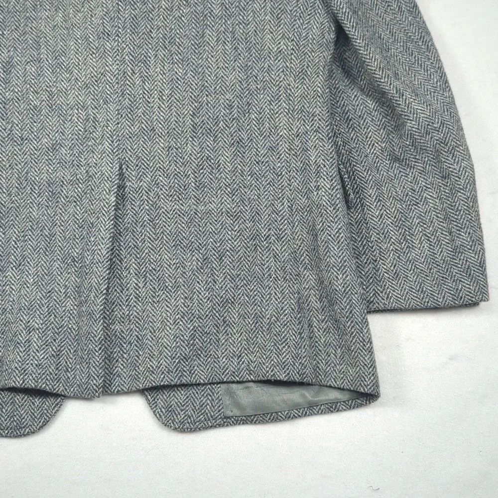 VTG Jos A Bank Harris Tweed Scottish Wool Gray Herringbone Mens Blazer Size 42S‎